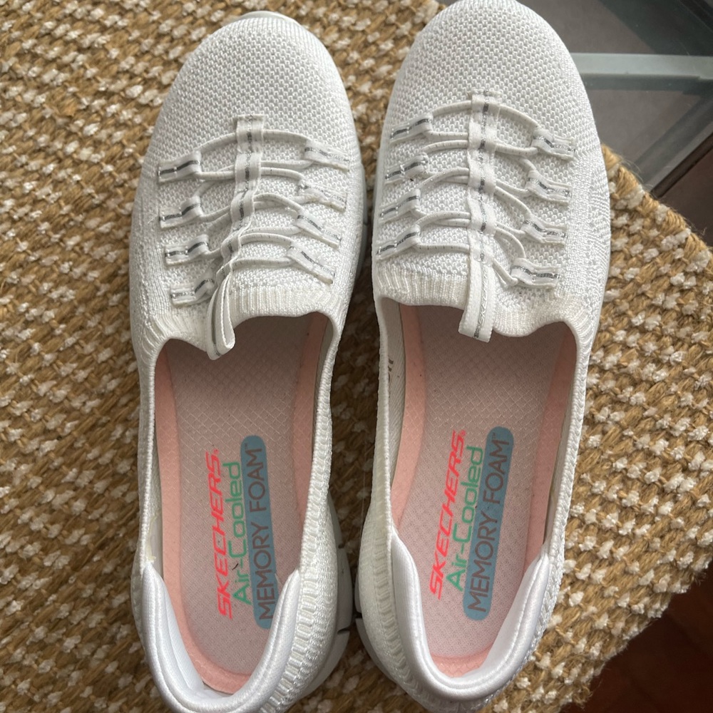 Sketchers air cooled memory foam sneakers